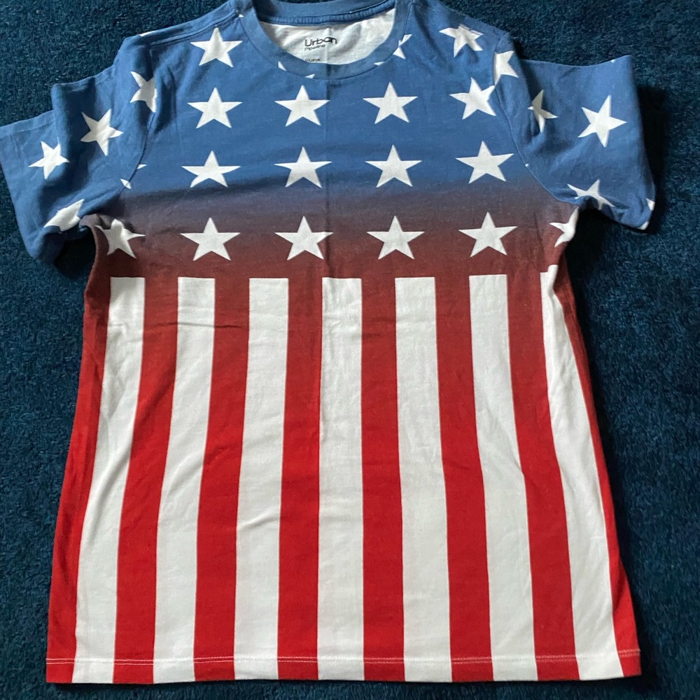 Urban Pipeline t shirt Boys  Size XL Tee Red White & Blue